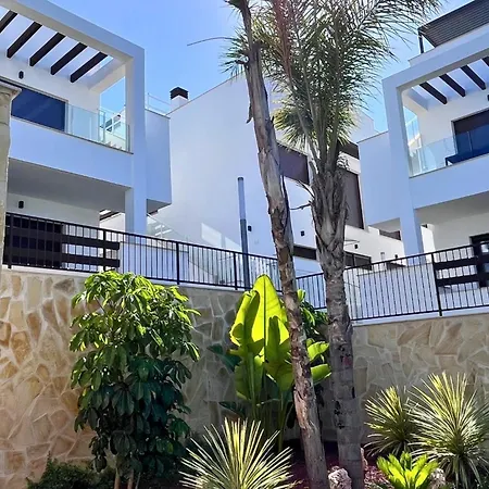 La Calienta Vistas A La Laguna Rosa Y A La Piscina Apartamento Torrevieja